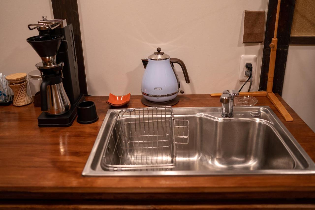Machiya Guest House Carta Канандзава Экстерьер фото