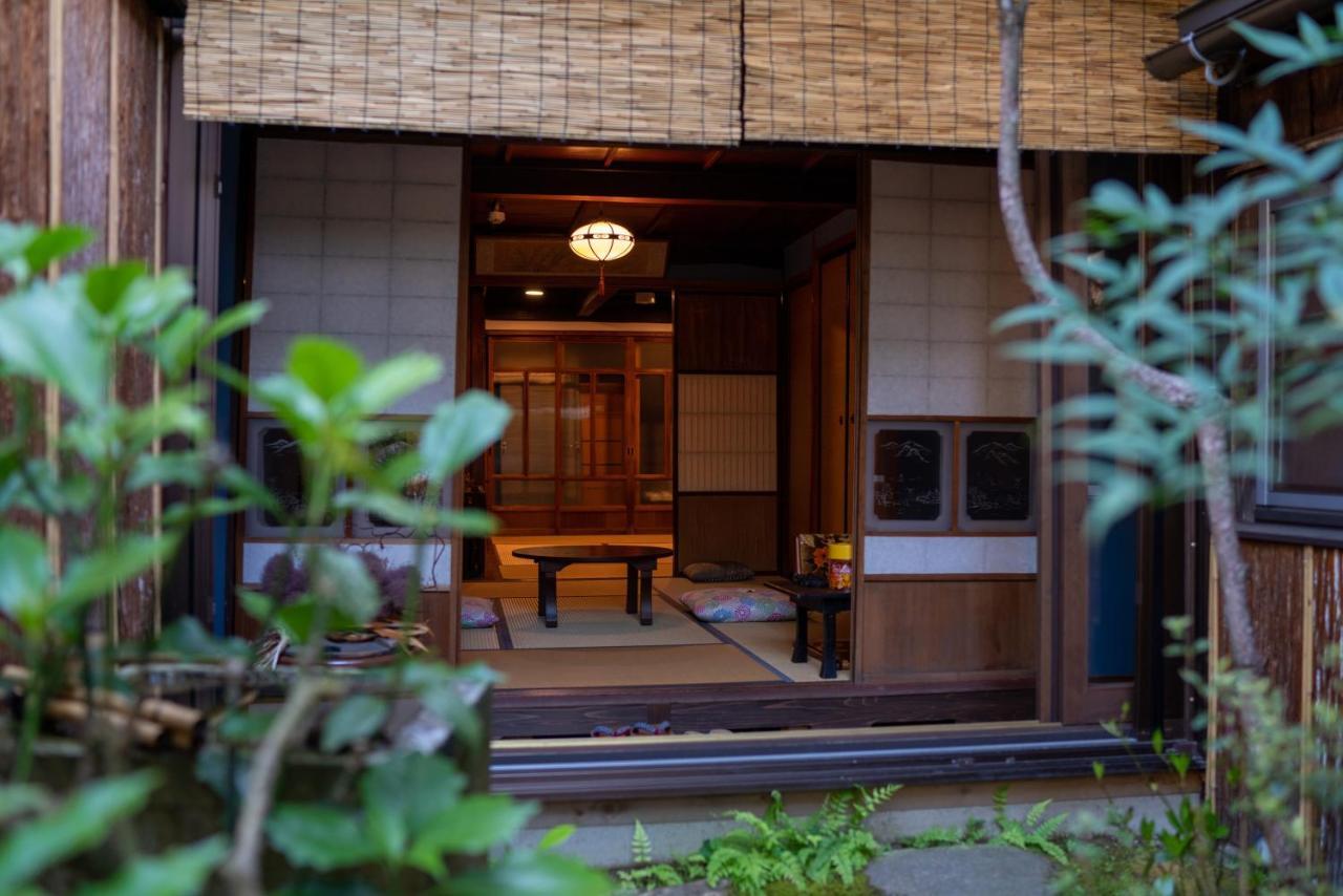 Machiya Guest House Carta Канандзава Экстерьер фото