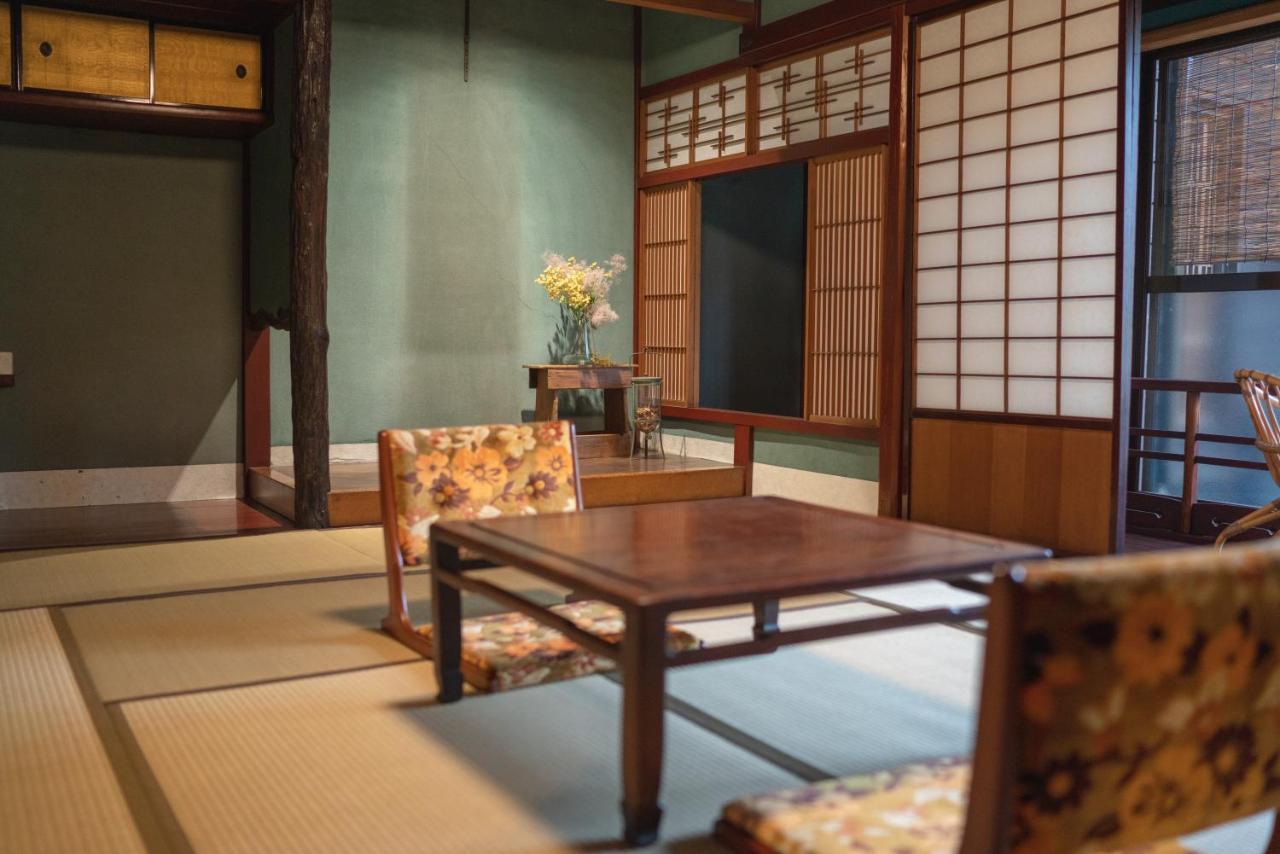 Machiya Guest House Carta Канандзава Экстерьер фото